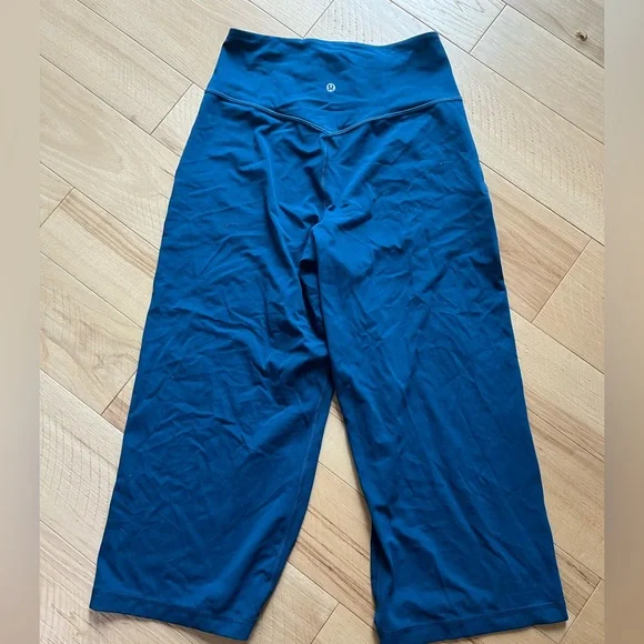 Lululemon align wide crop - Picture 2 of 4